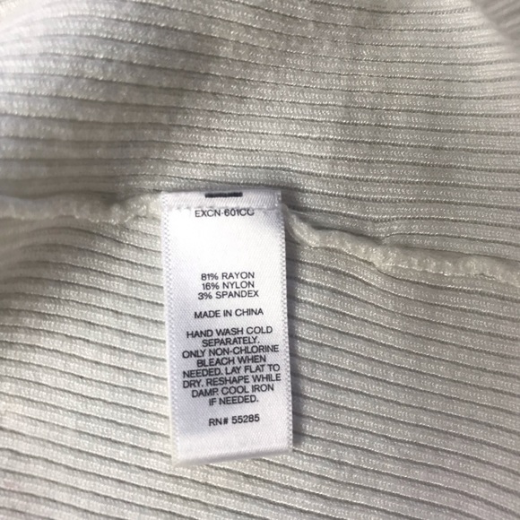 NWOT Express Off Shoulder Sweater Top - Picture 5 of 5